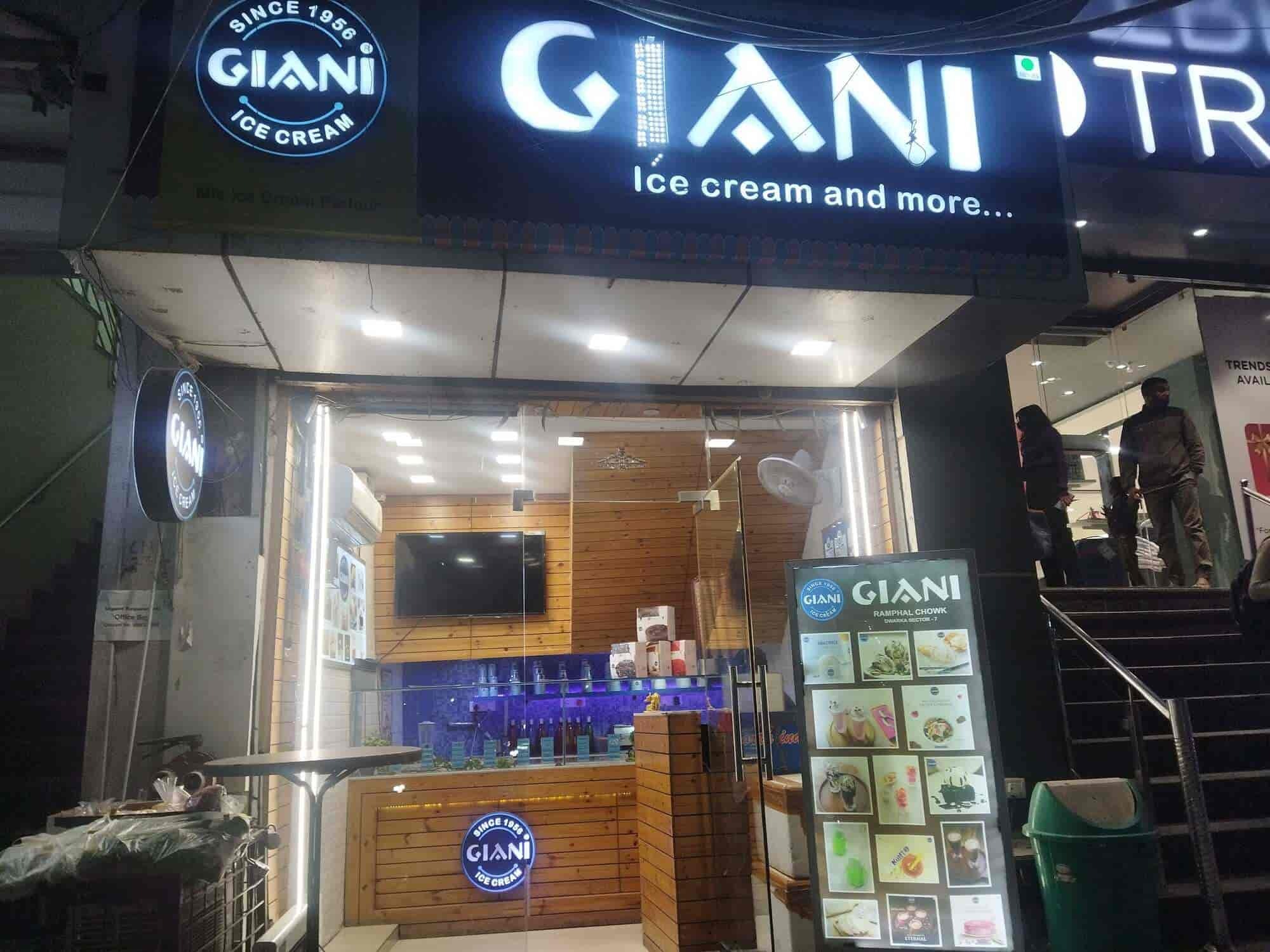 Store attendant at giani